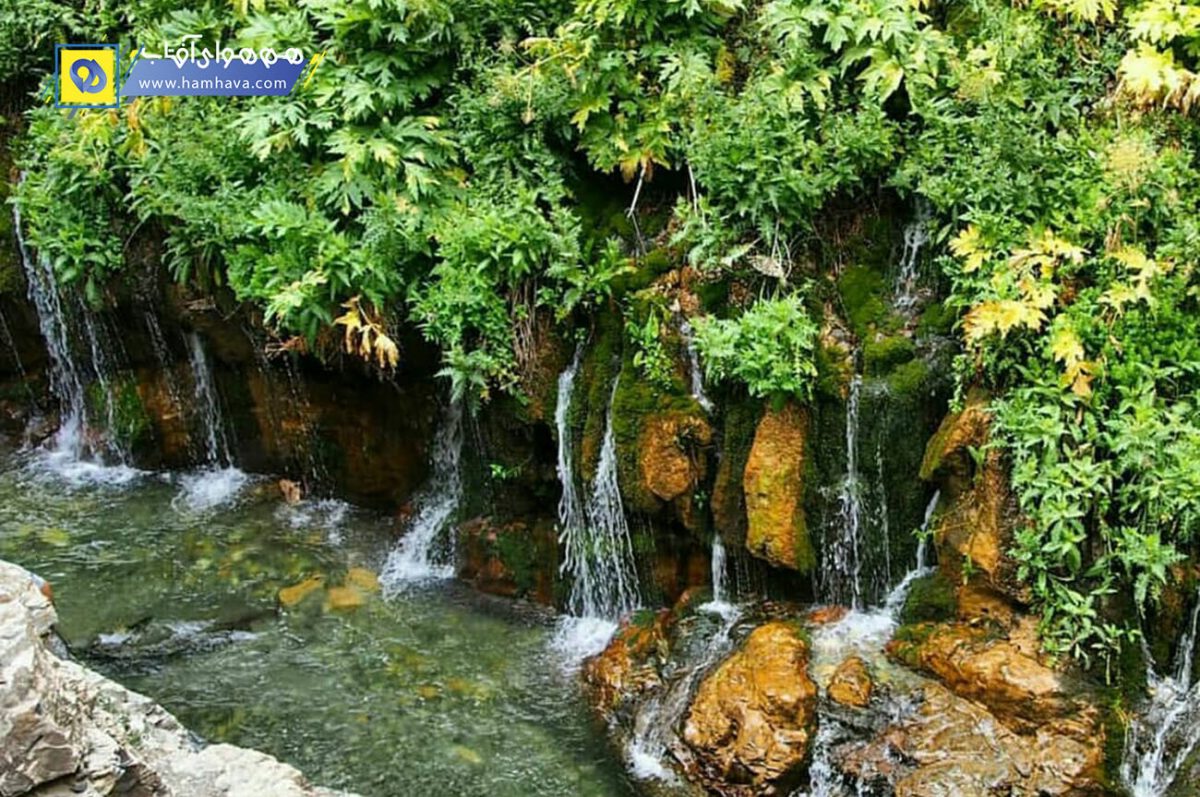 این آبشار در نزدیک روستای ارنگه قرار دارد